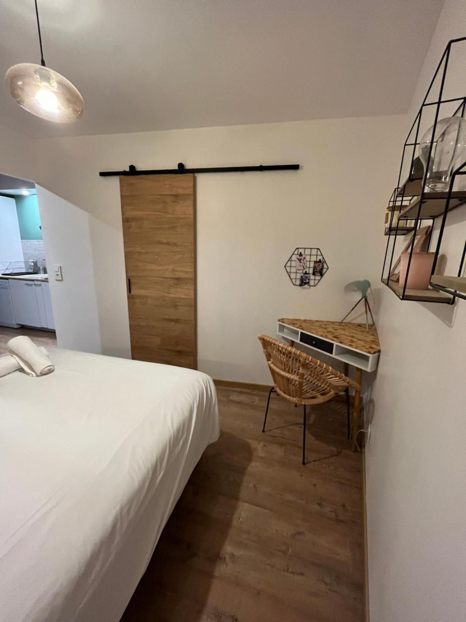 La Cour Chartraine - Cosy Avec Cour Exterieur A Apartment *